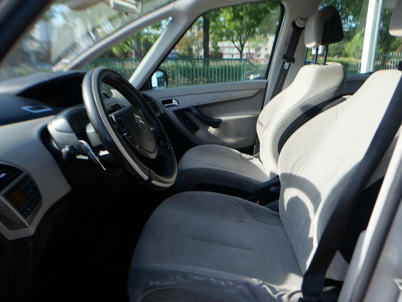 Citroën Grand C4 Picasso 1.6 HDi Fap 16v Bmp6 (boîte pilotée) 110 cv