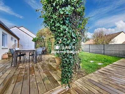 Maison - 99 m² - 5 pièces