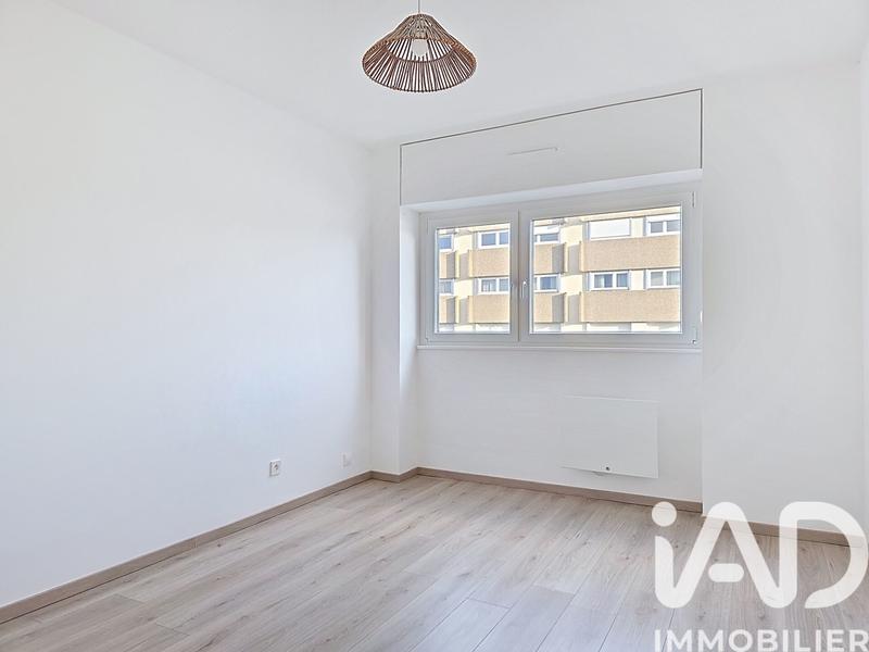 Appartement - 95 m² - 5 pièces