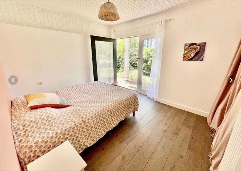 Maison - 265 m² - 9 pièces