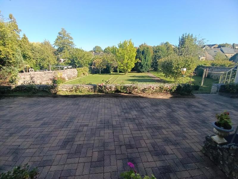 Maison - 151 m² - 8 pièces