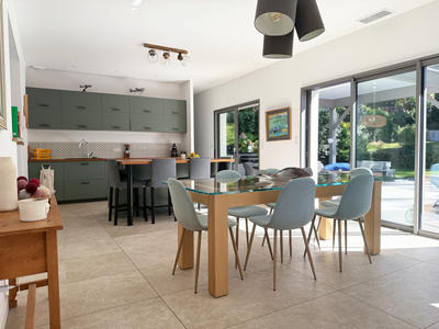 Maison - 187 m² - 6 pièces