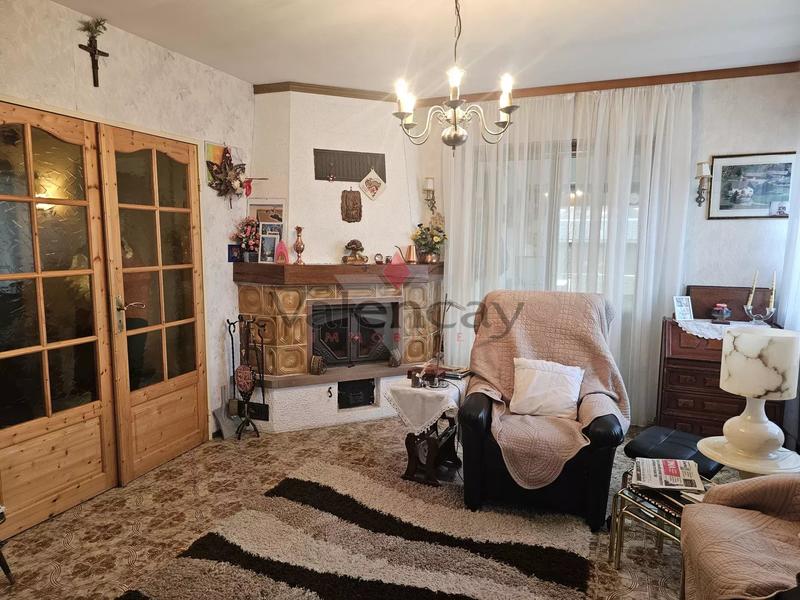 Maison - 178 m² - 8 pièces