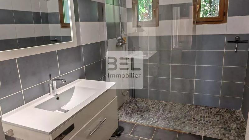 Mas - 210 m² - 7 pièces