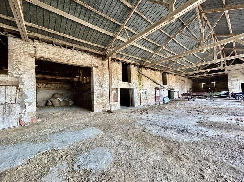 Maison traditionnelle - 200 m² - 8 pièces