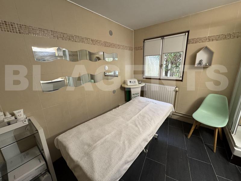 Fonds de commerce - 100 m²