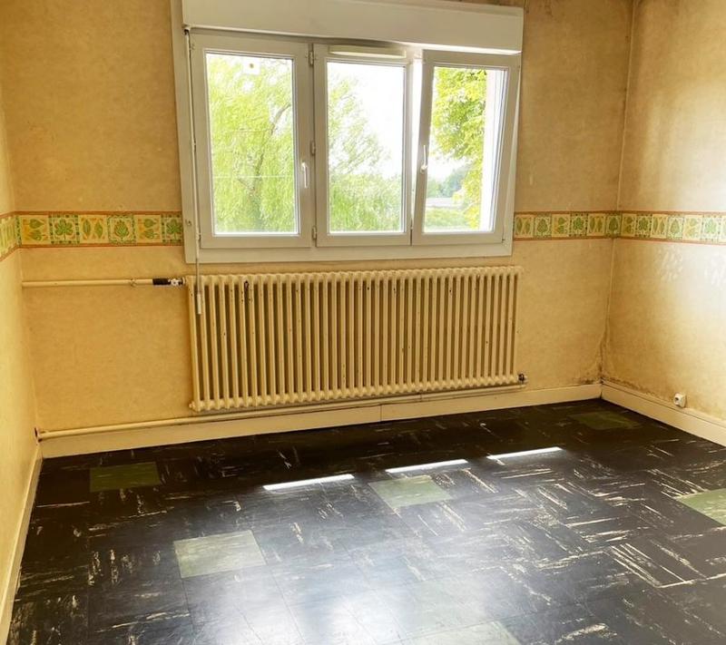 Maison - 99 m² - 6 pièces