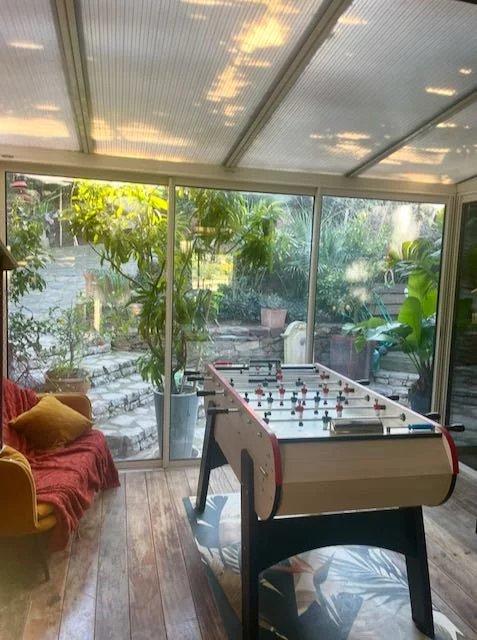 Maison - 240 m² - 7 pièces