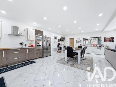 Maison - 180 m² - 6 pièces