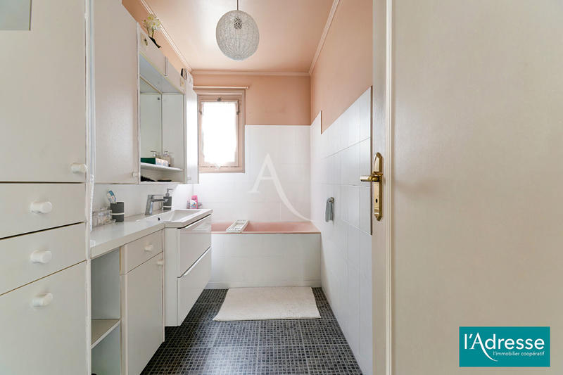 Maison - 109 m² - 6 pièces