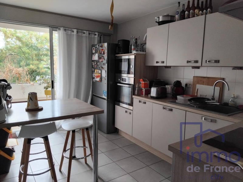 Appartement - 80 m² - 4 pièces