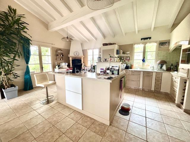 Maison d'architecte - 160 m² - 6 pièces