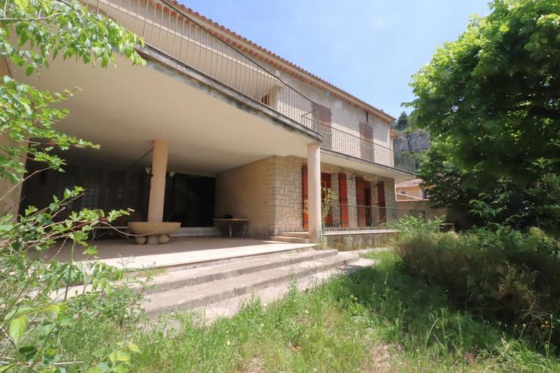 Villa - 218 m² - 7 pièces