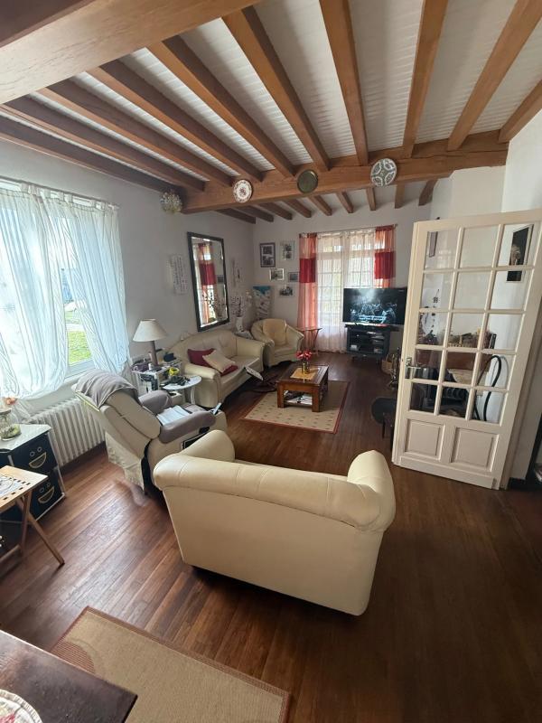 Maison - 180 m² - 7 pièces