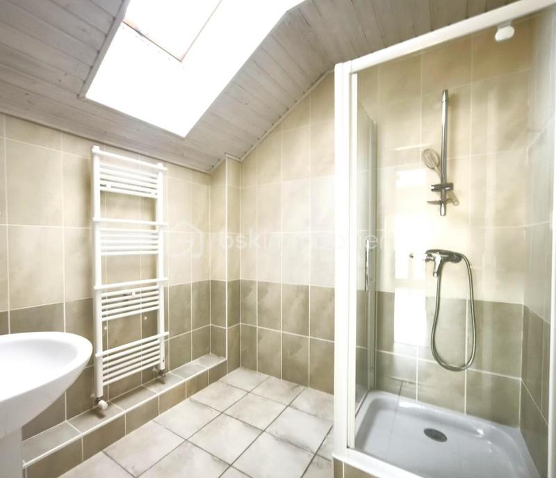 Maison - 179 m² - 6 pièces