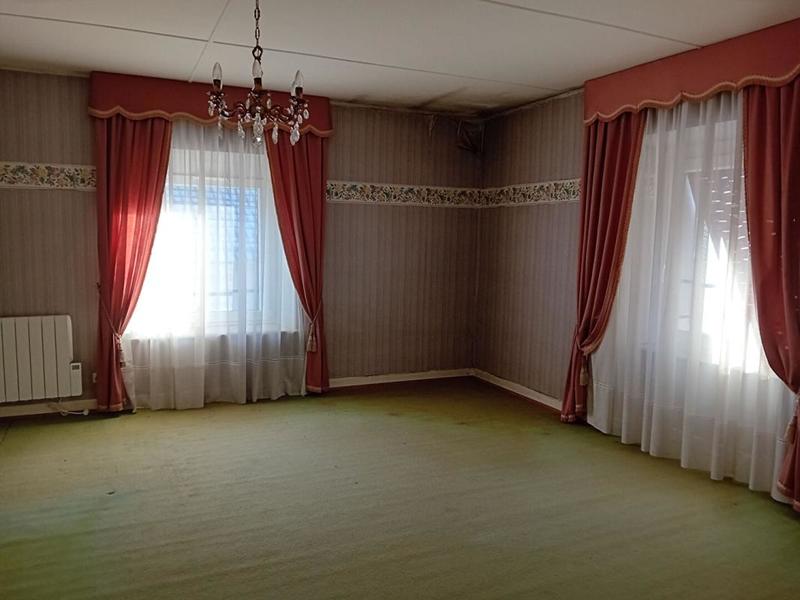 Maison - 157 m² - 10 pièces