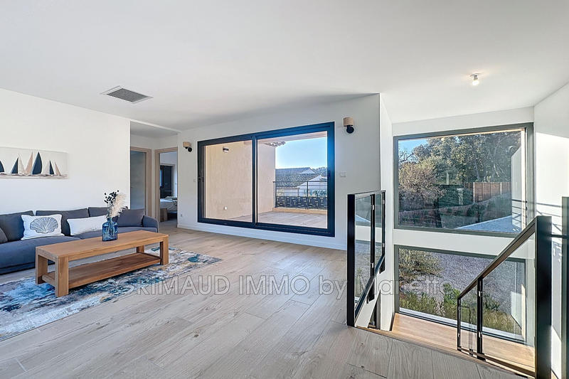 Villa - 240 m² - 5 pièces