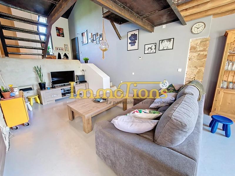 Maison - 217 m² - 9 pièces