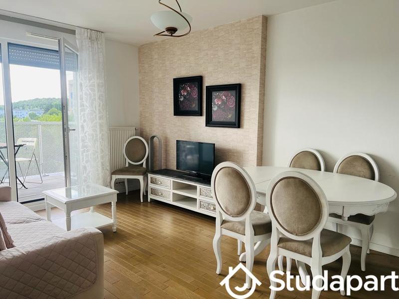 Chambre - 12 m² - 1 pièce