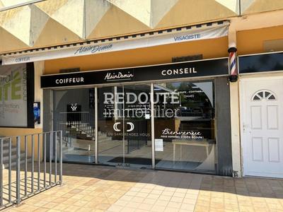 Beauté / Bien-être - 90 m²