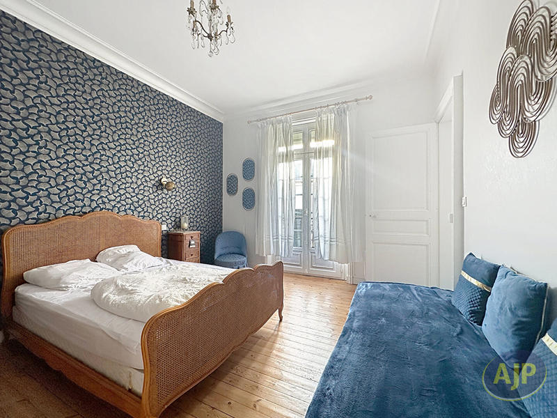 Appartement - 89 m² - 3 pièces