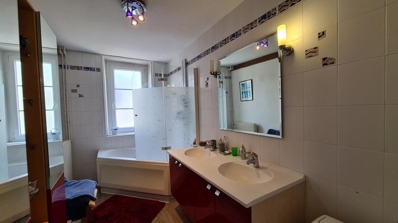 Maison - 165 m² - 7 pièces