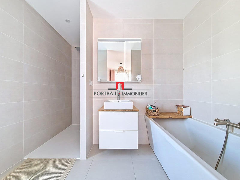 Villa - 193 m² - 5 pièces