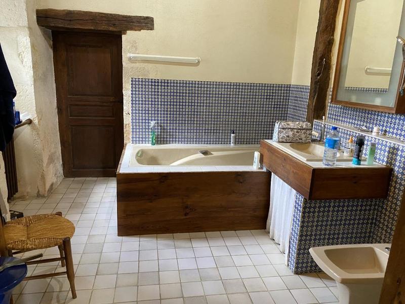 Propriété - 249 m² - 7 pièces