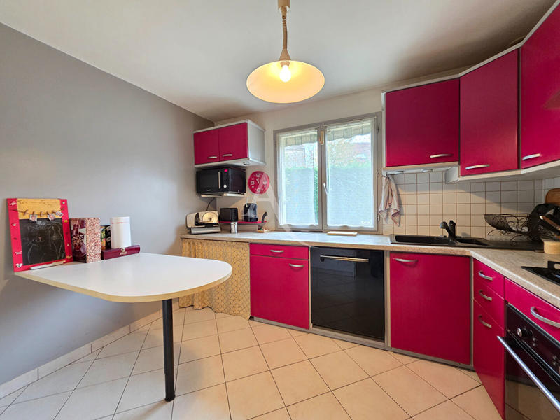 Maison - 98 m² - 5 pièces