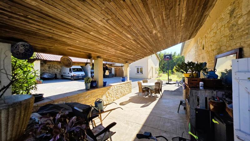 Maison en pierre - 150 m² - 7 pièces