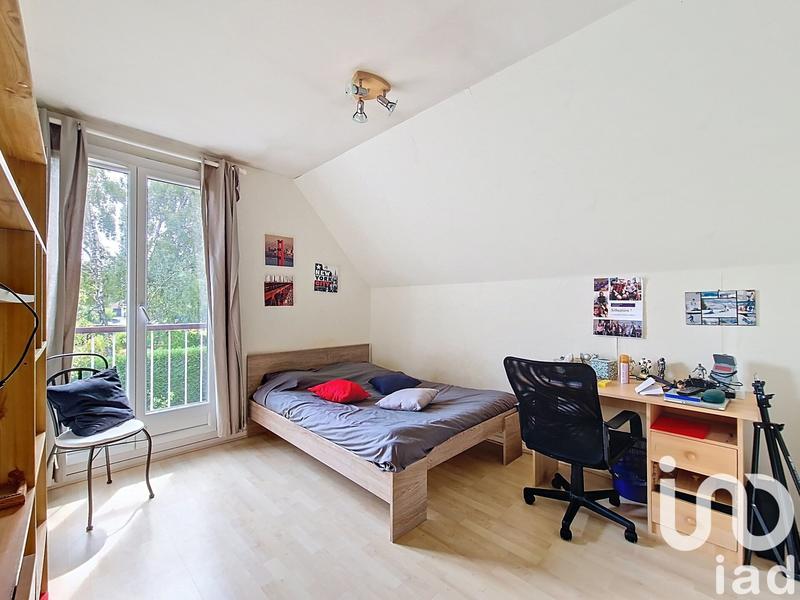 Maison - 235 m² - 8 pièces