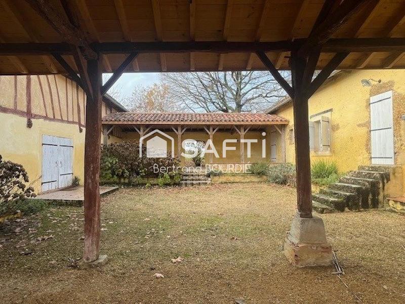 Maison - 310 m² - 9 pièces