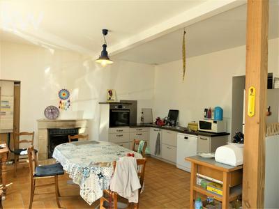 Maison - 279 m² - 8 pièces