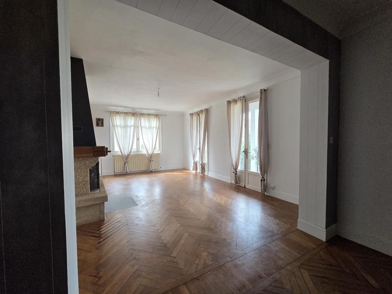 Maison - 145 m² - 6 pièces