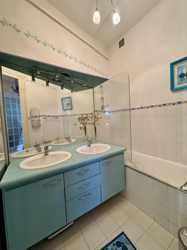 Appartement - 122 m² - 5 pièces