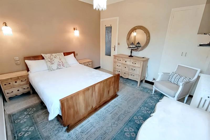 Maison - 170 m² - 7 pièces