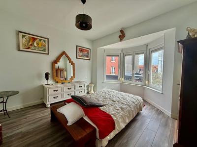 Appartement - 95 m² - 5 pièces