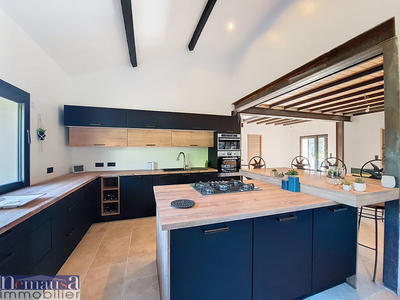 Maison - 163 m² - 6 pièces