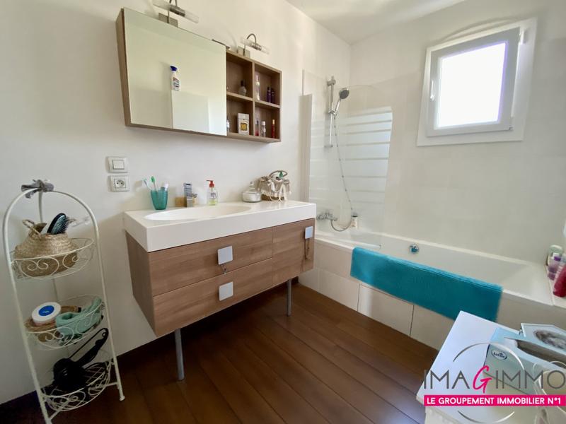 Villa - 128 m² - 4 pièces