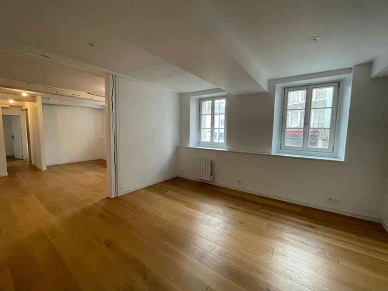 Local d'activité / Entrepôt - 175 m²