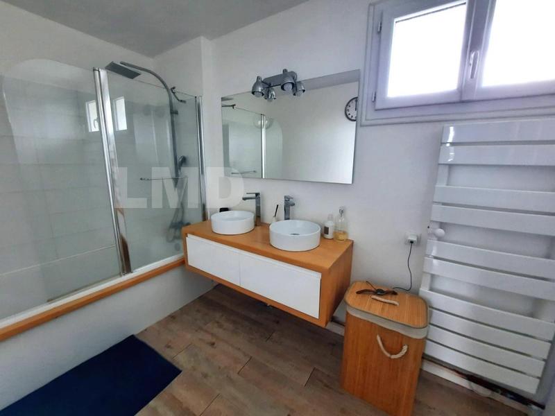 Maison - 104 m² - 4 pièces