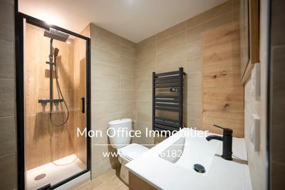 Appartement - 151 m² - 6 pièces