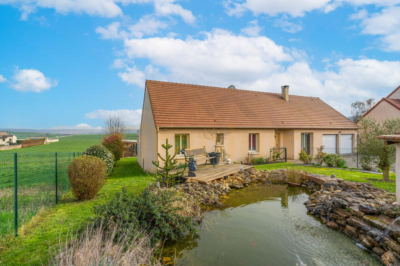 Maison - 152 m² - 6 pièces