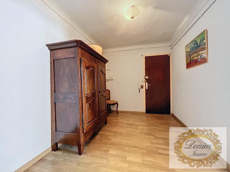 Appartement - 94 m² - 4 pièces
