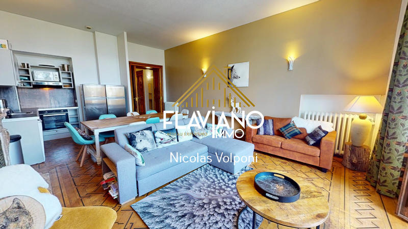 Appartement - 92 m² - 4 pièces