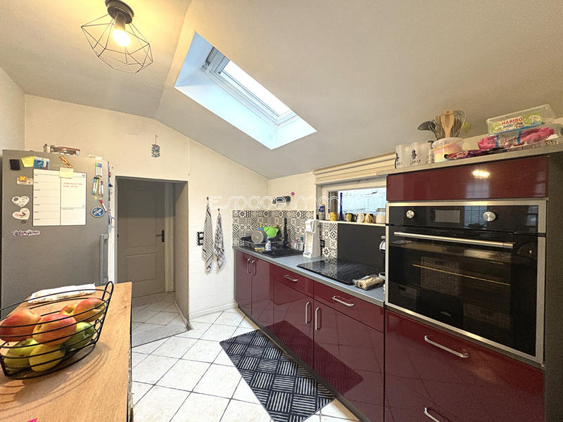 Maison - 59 m² - 5 pièces