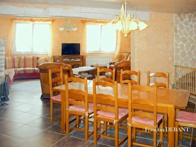 Maison - 252 m² - 9 pièces