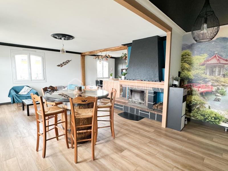 Maison - 113 m² - 6 pièces