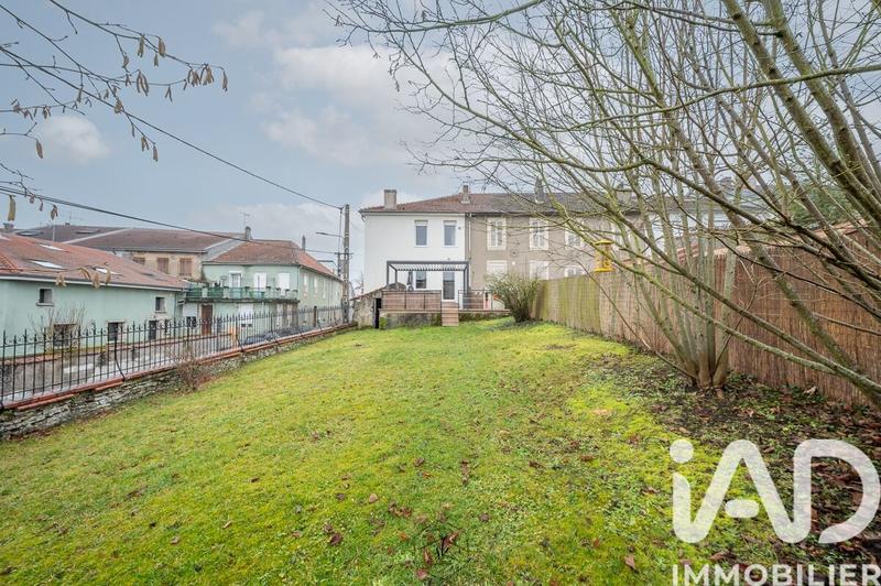 Maison de ville - 201 m² - 7 pièces