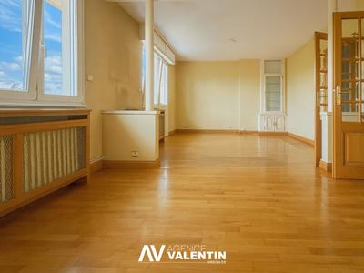 Appartement - 89 m² - 4 pièces